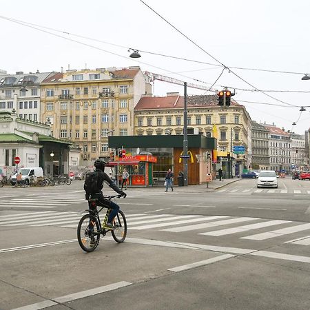 Backpacker Apartment Naschmarkt Вена Экстерьер фото