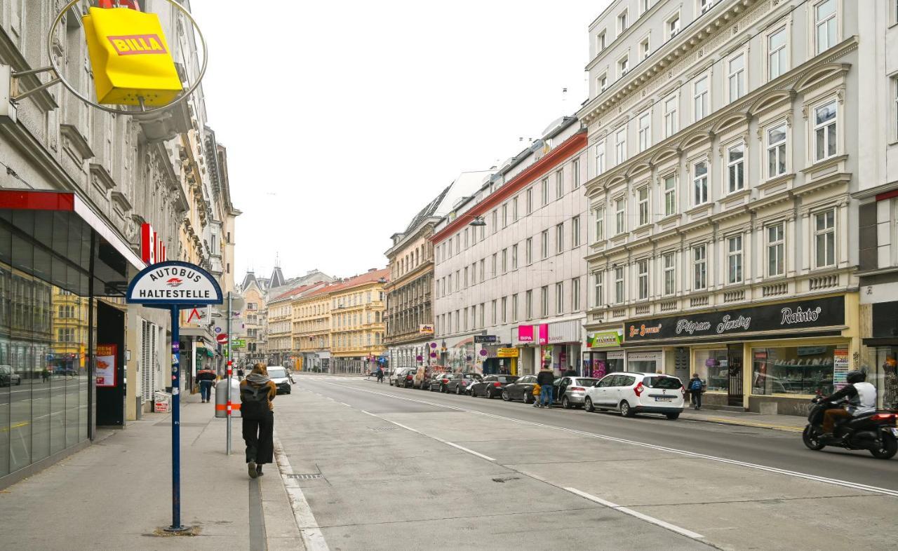 Backpacker Apartment Naschmarkt Вена Экстерьер фото